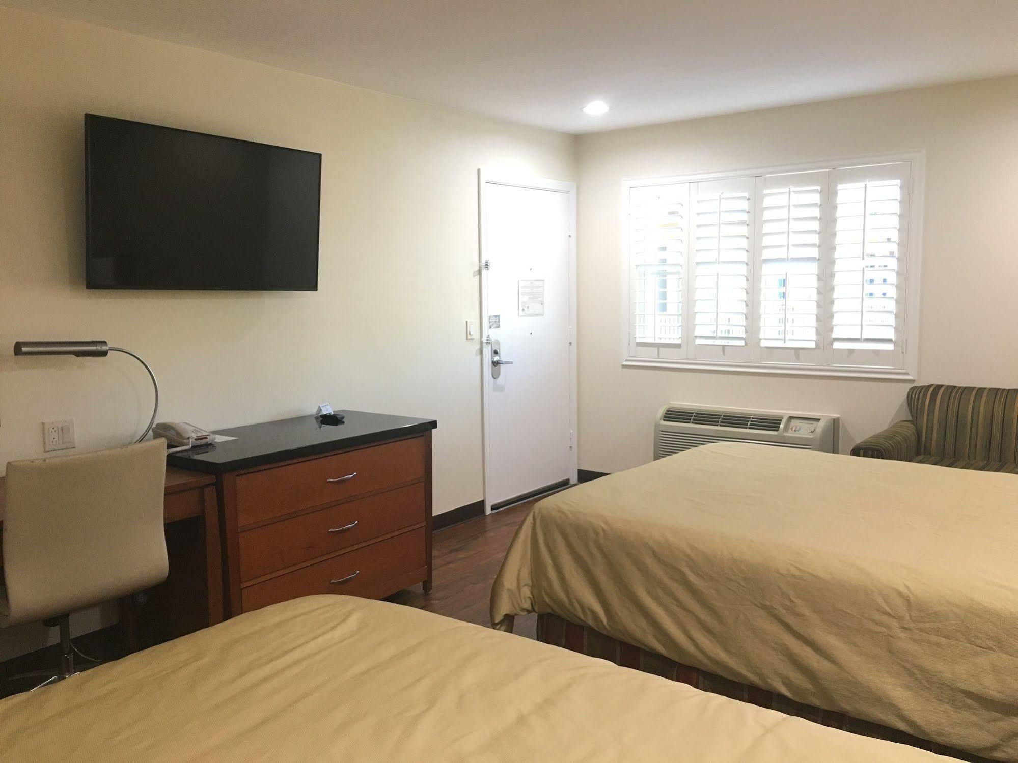 Simply Home Inn & Suites - ריברסייד מראה חיצוני תמונה