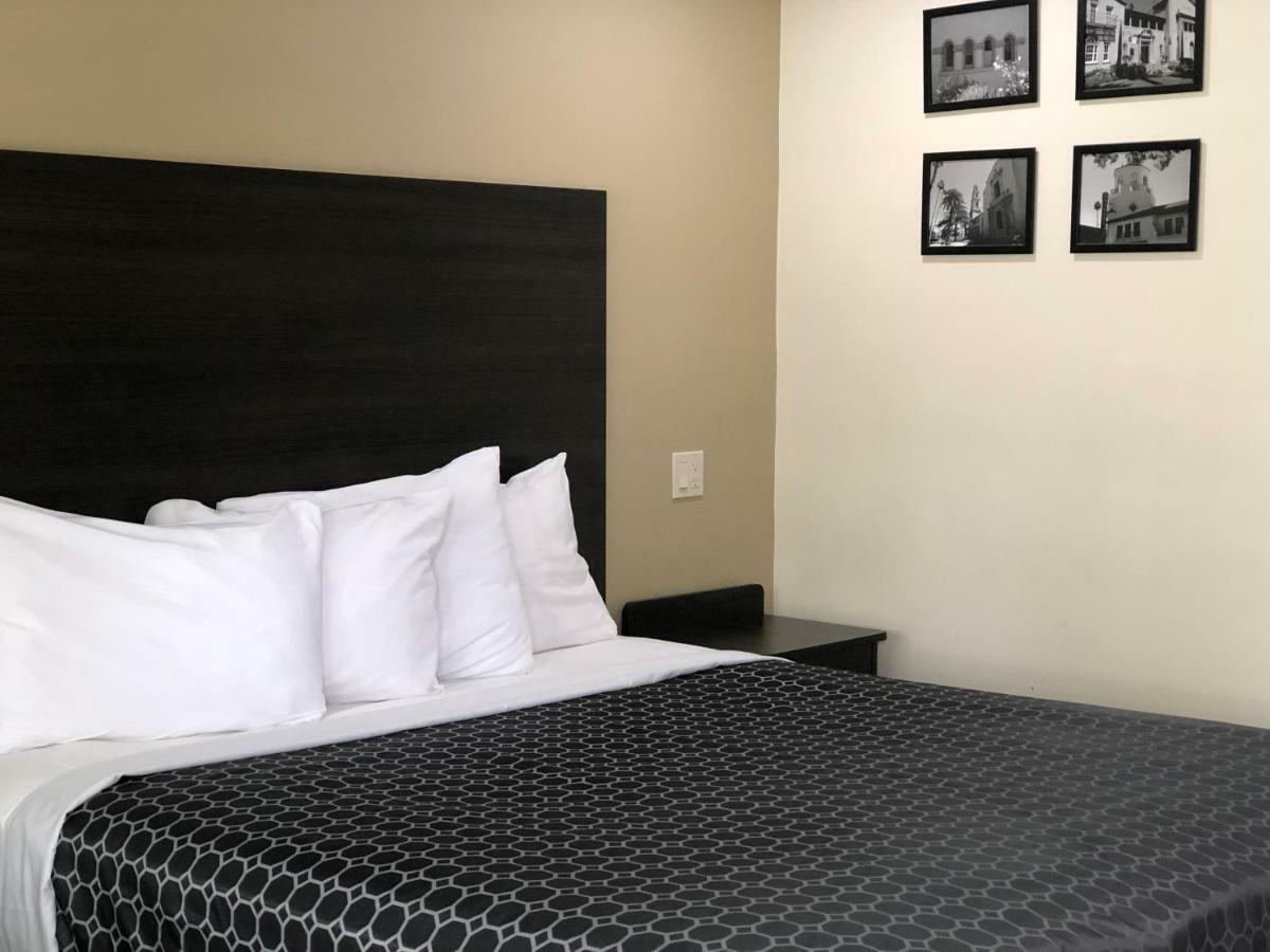 Simply Home Inn & Suites - ריברסייד מראה חיצוני תמונה